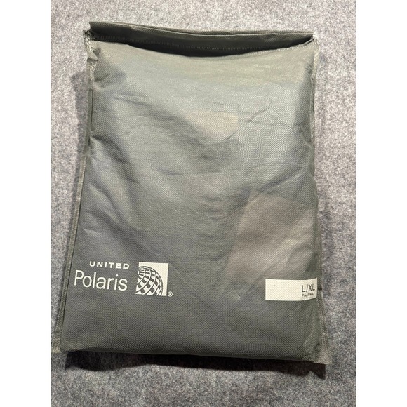 United Polaris Other - United Polaris Business Class Pajamas Set Mens L/XL Blue Henley Tan Pants Pouch